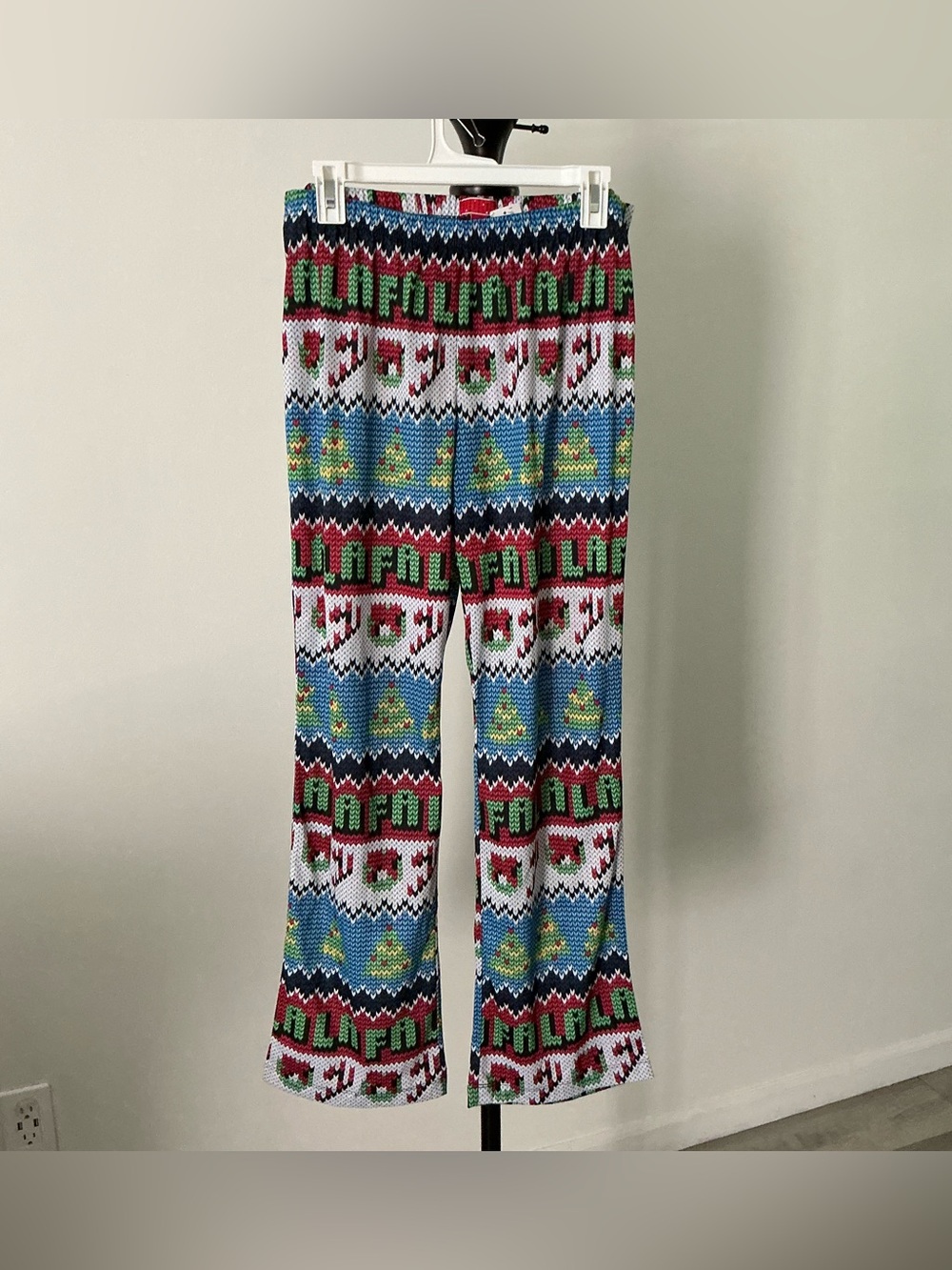 Target Women’s Holiday Print Pajama Pants – Medium – NWT